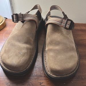 Chaco Toecoop Tan Multi-strap Leather Clogs Never Worn Size 10